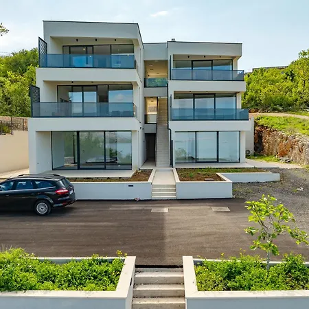 Sea View 洛瓦尼斯卡