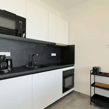 Sea View * 洛瓦尼斯卡